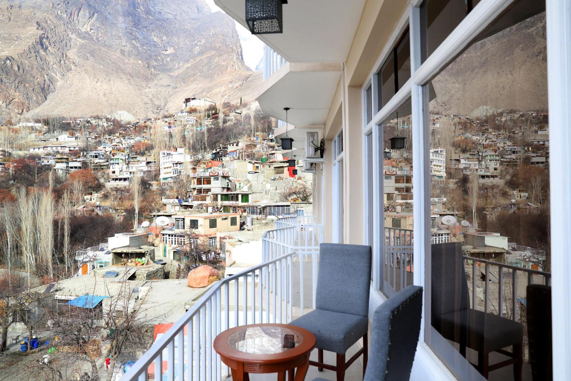 Hilltop Hotel, Hunza Karimabad  Buitenkant foto